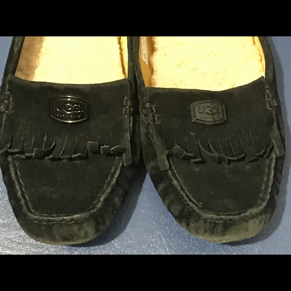🎉Sale🎉Ugg women’s black suede fringe moccasins - Picture 10 of 13